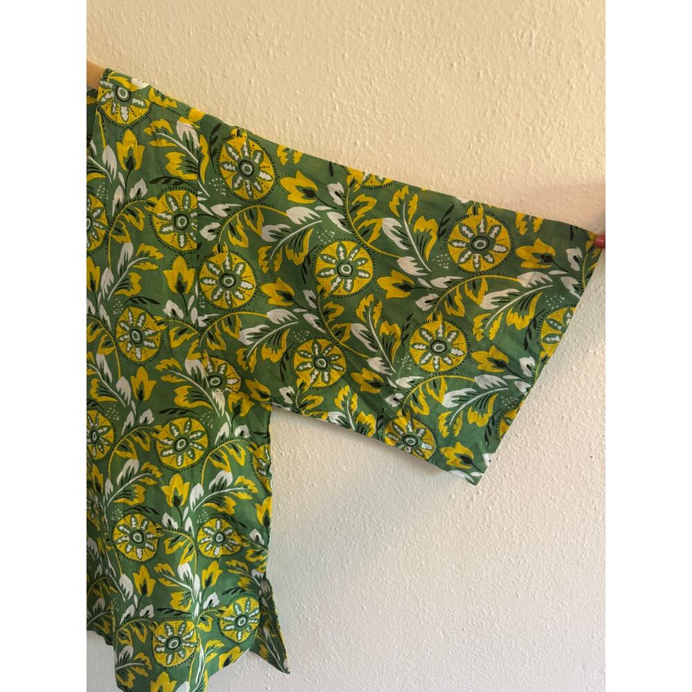 Roller Rabbit green floral blouse NWT - Picture 4 of 5